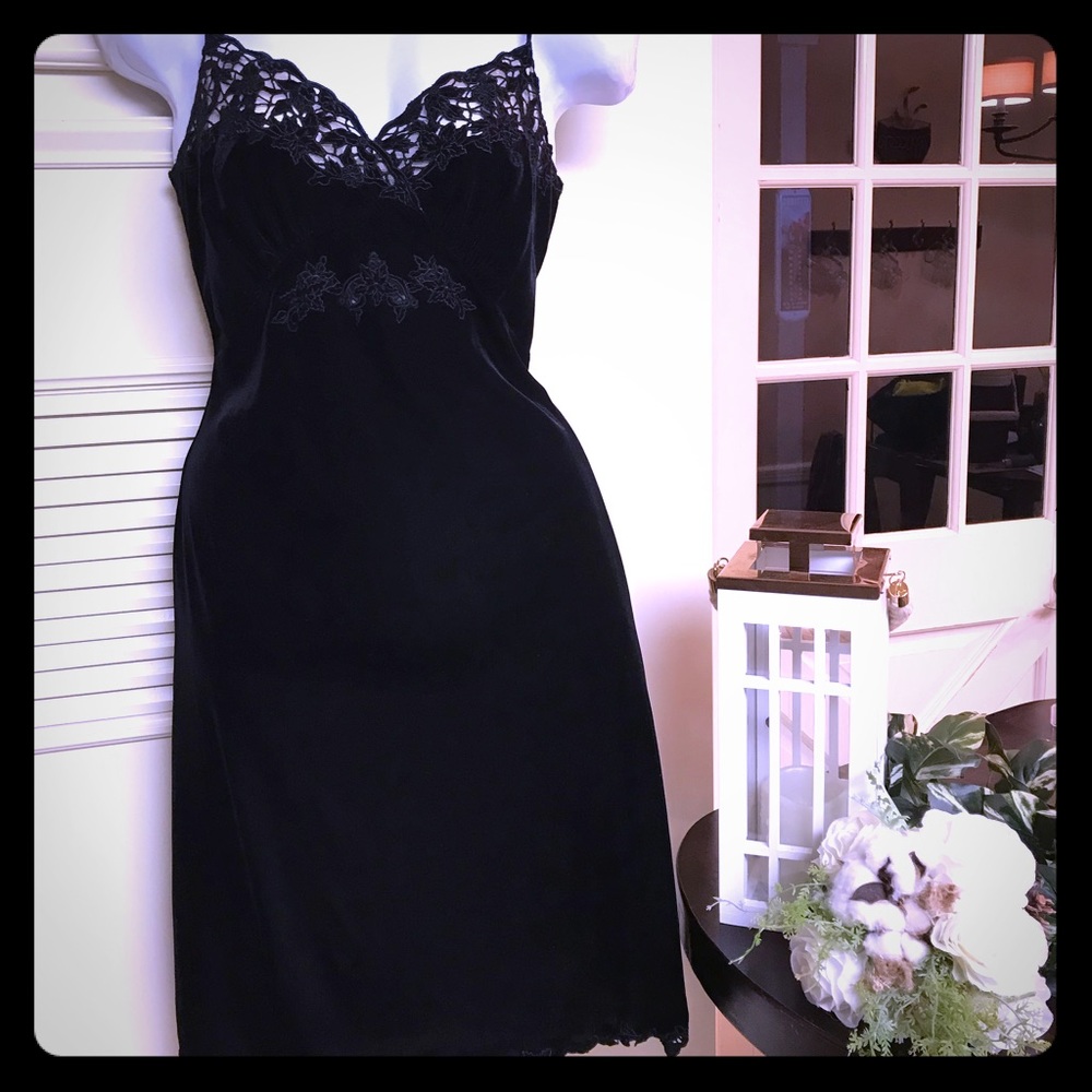 Super Sexy Black Velvet Dress